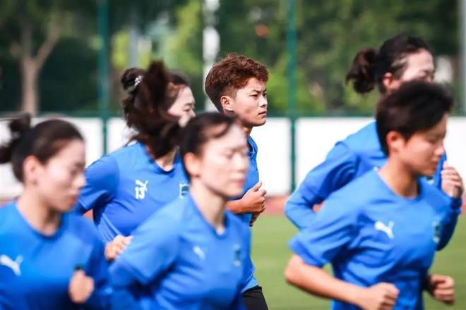 亞冠半決賽明日戰(zhàn)，武漢女足沖刺巔峰！